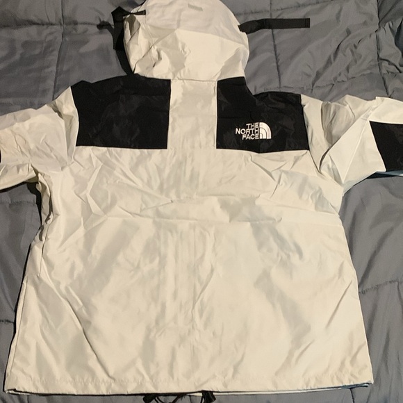 The North Face Gore-Tex 1990 Mountain Jacket / Raincoat White / Black Mens Large - Picture 6 of 7